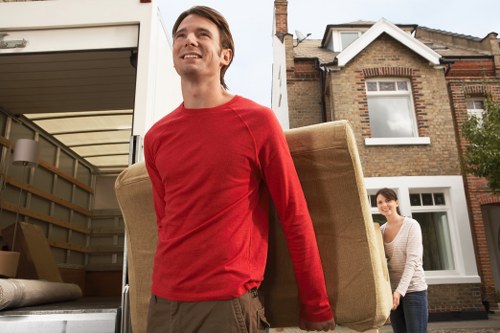 Local moving truck service supporting Dartford customers