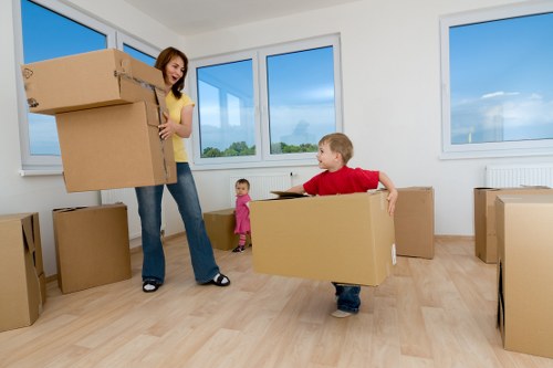 Dartford removals for flats, houses, storage, and commercial moves