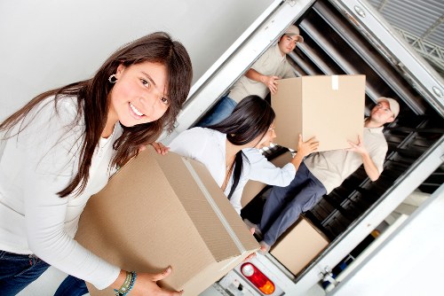 Professional packing and furniture transport service in Dartford