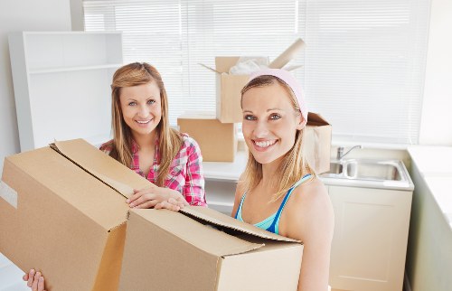 Local removals team planning access and parking in Dartford